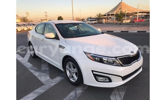 Acheter Import Voiture Kia Optima Blanc à Import - Dubai, Namibie Acheter Import Voiture Kia Optima Blanc à Import - Dubai, Namibie