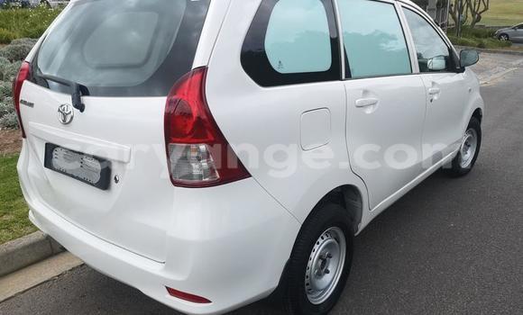 Acheter Occasion Voiture Toyota Avanza Blanc à Grootfontein, Namibie Acheter Occasion Voiture Toyota Avanza Blanc à Grootfontein, Namibie