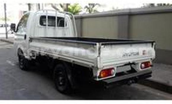 Acheter Occasion Voiture Hyundai H1 Blanc à Windhoek, Namibie Acheter Occasion Voiture Hyundai H1 Blanc à Windhoek, Namibie