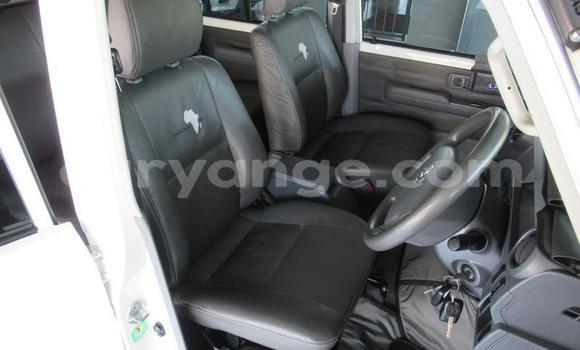 Acheter Occasion Voiture Toyota Land Cruiser Blanc à Windhoek, Namibie Acheter Occasion Voiture Toyota Land Cruiser Blanc à Windhoek, Namibie