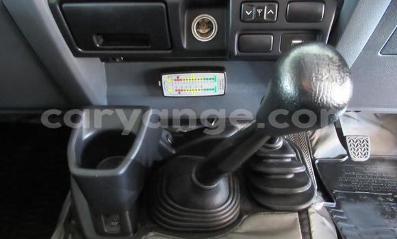 Acheter Occasion Voiture Toyota Land Cruiser Blanc à Windhoek, Namibie Acheter Occasion Voiture Toyota Land Cruiser Blanc à Windhoek, Namibie