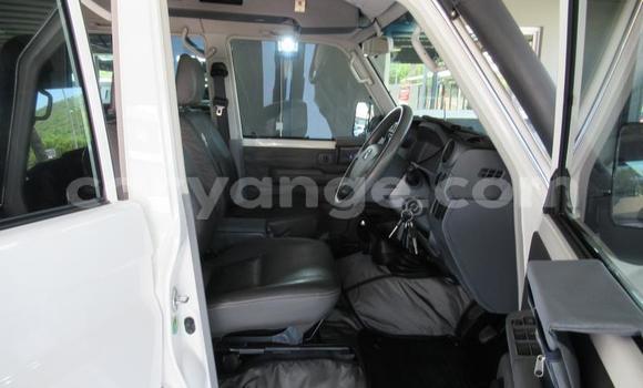 Acheter Occasion Voiture Toyota Land Cruiser Blanc à Windhoek, Namibie Acheter Occasion Voiture Toyota Land Cruiser Blanc à Windhoek, Namibie