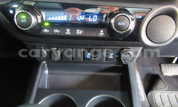 Acheter Occasion Voiture Toyota Hilux Beige à Windhoek, Namibie Acheter Occasion Voiture Toyota Hilux Beige à Windhoek, Namibie