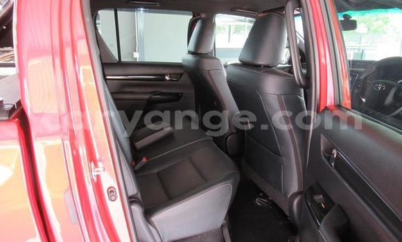 Acheter Occasion Voiture Toyota Hilux Beige à Windhoek, Namibie Acheter Occasion Voiture Toyota Hilux Beige à Windhoek, Namibie