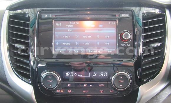 Acheter Occasion Voiture Mitsubishi Triton Gris à Grootfontein, Namibie Acheter Occasion Voiture Mitsubishi Triton Gris à Grootfontein, Namibie