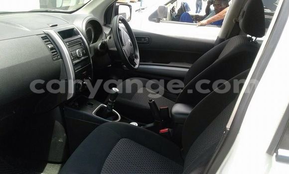 Buy Used Nissan X–Trail White Car in Windhoek in Namibia Buy Used Nissan X–Trail White Car in Windhoek in Namibia