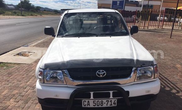 Acheter Occasion Voiture Toyota Hilux Blanc à Windhoek, Namibie Acheter Occasion Voiture Toyota Hilux Blanc à Windhoek, Namibie