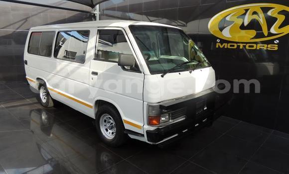 Buy Used Toyota Hi Ace White Car in Windhoek in Namibia Buy Used Toyota Hi Ace White Car in Windhoek in Namibia