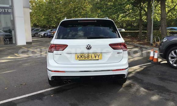 Buy Used Volkswagen Tiguan White Car in Windhoek in Namibia Buy Used Volkswagen Tiguan White Car in Windhoek in Namibia