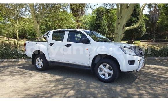 Buy Used Isuzu KB White Car in Katima Mulilo in Caprivi Buy Used Isuzu KB White Car in Katima Mulilo in Caprivi