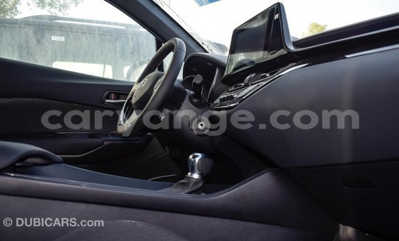 Acheter Import Voiture Toyota C-HR Autre à Import - Dubai, Namibie Acheter Import Voiture Toyota C-HR Autre à Import - Dubai, Namibie