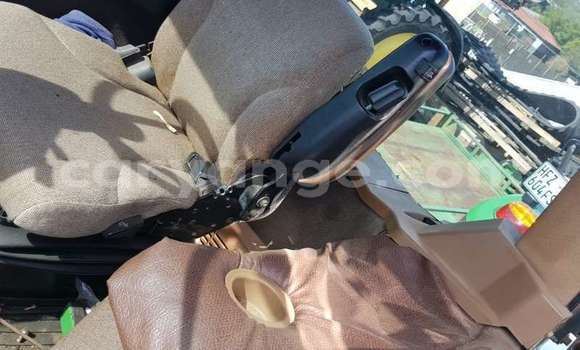 Acheter Occasion Utilitaire Caterpillar 120 Vert à Windhoek, Namibie Acheter Occasion Utilitaire Caterpillar 120 Vert à Windhoek, Namibie