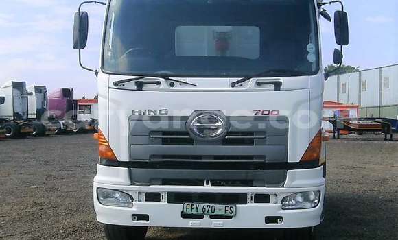 Acheter Occasion Utilitaire Hino Ranger Blanc à Karasburg, Karas Acheter Occasion Utilitaire Hino Ranger Blanc à Karasburg, Karas