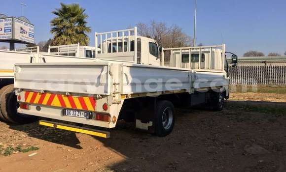 Buy Used Hino 300 Series White Truck in Gobabis in Omaheke Buy Used Hino 300 Series White Truck in Gobabis in Omaheke