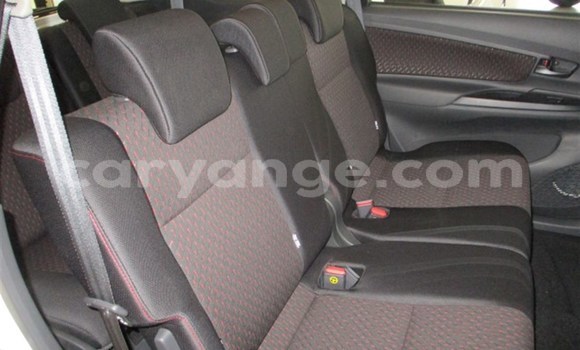 Buy Used Toyota Avanza Other Car in Karasburg in Karas Buy Used Toyota Avanza Other Car in Karasburg in Karas
