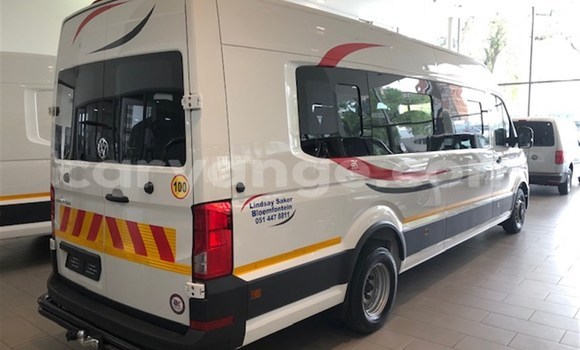 Buy Used Volkswagen Caravelle White Car in Gobabis in Omaheke Buy Used Volkswagen Caravelle White Car in Gobabis in Omaheke