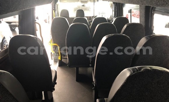 Buy Used Volkswagen Caravelle White Car in Gobabis in Omaheke Buy Used Volkswagen Caravelle White Car in Gobabis in Omaheke