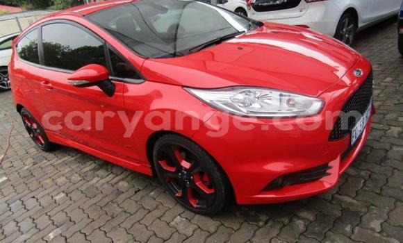 Acheter Occasion Voiture Ford Fiesta ST Rouge à Grootfontein, Namibie Acheter Occasion Voiture Ford Fiesta ST Rouge à Grootfontein, Namibie