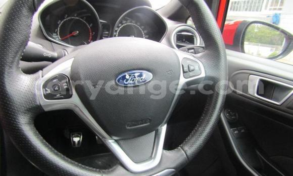 Acheter Occasion Voiture Ford Fiesta ST Rouge à Grootfontein, Namibie Acheter Occasion Voiture Ford Fiesta ST Rouge à Grootfontein, Namibie