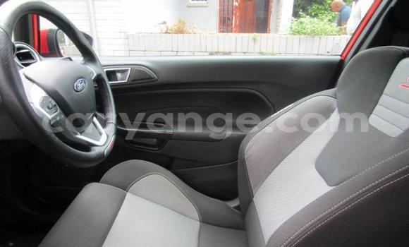 Acheter Occasion Voiture Ford Fiesta ST Rouge à Grootfontein, Namibie Acheter Occasion Voiture Ford Fiesta ST Rouge à Grootfontein, Namibie