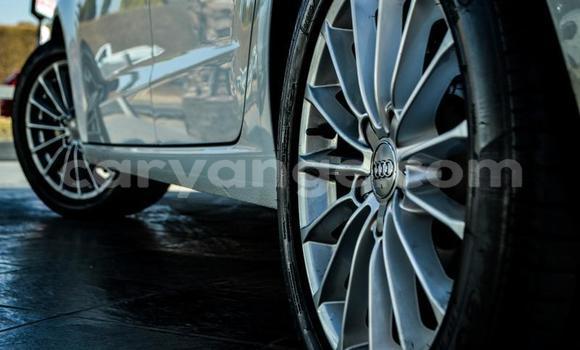 Acheter Occasion Voiture Audi RS3 Blanc à Grootfontein, Namibie Acheter Occasion Voiture Audi RS3 Blanc à Grootfontein, Namibie