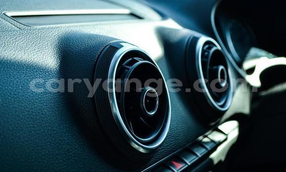 Acheter Occasion Voiture Audi RS3 Blanc à Grootfontein, Namibie Acheter Occasion Voiture Audi RS3 Blanc à Grootfontein, Namibie