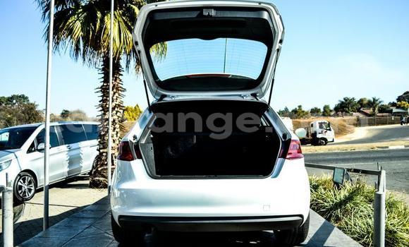 Acheter Occasion Voiture Audi RS3 Blanc à Grootfontein, Namibie Acheter Occasion Voiture Audi RS3 Blanc à Grootfontein, Namibie