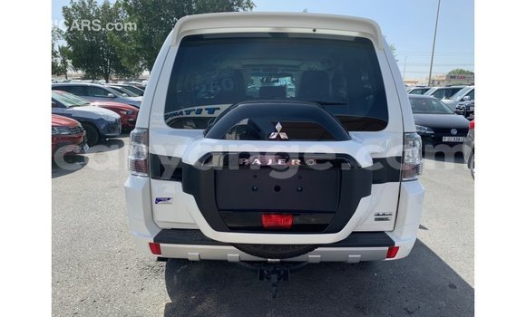 Buy Import Mitsubishi Pajero White Car in Import - Dubai in Namibia Buy Import Mitsubishi Pajero White Car in Import - Dubai in Namibia