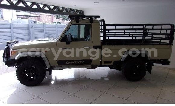 Buy Used Toyota Land Cruiser Beige Car in Windhoek in Namibia Buy Used Toyota Land Cruiser Beige Car in Windhoek in Namibia