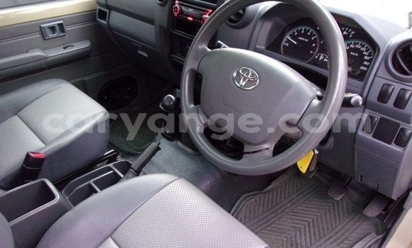 Buy Used Toyota Land Cruiser Beige Car in Windhoek in Namibia Buy Used Toyota Land Cruiser Beige Car in Windhoek in Namibia