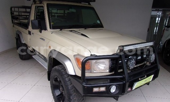 Buy Used Toyota Land Cruiser Beige Car in Windhoek in Namibia Buy Used Toyota Land Cruiser Beige Car in Windhoek in Namibia