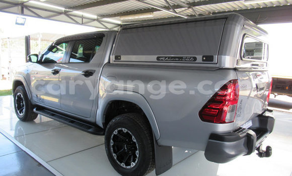 Buy Used Toyota Hilux Silver Car in Windhoek in Namibia Buy Used Toyota Hilux Silver Car in Windhoek in Namibia
