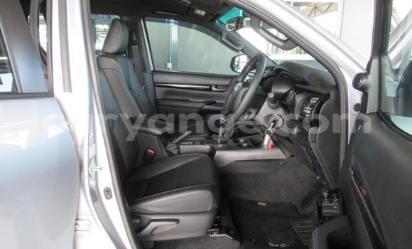 Buy Used Toyota Hilux Silver Car in Windhoek in Namibia Buy Used Toyota Hilux Silver Car in Windhoek in Namibia