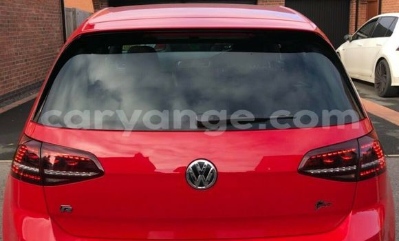 Acheter Occasion Voiture Volkswagen Golf R Rouge à Windhoek, Namibie Acheter Occasion Voiture Volkswagen Golf R Rouge à Windhoek, Namibie