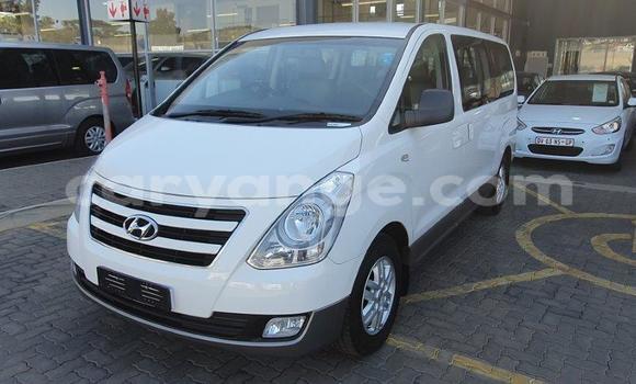 Buy Used Hyundai H1 White Car in Karasburg in Karas Buy Used Hyundai H1 White Car in Karasburg in Karas