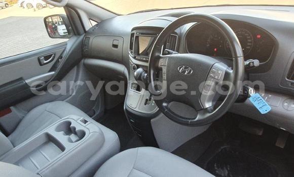 Buy Used Hyundai H1 White Car in Karasburg in Karas Buy Used Hyundai H1 White Car in Karasburg in Karas