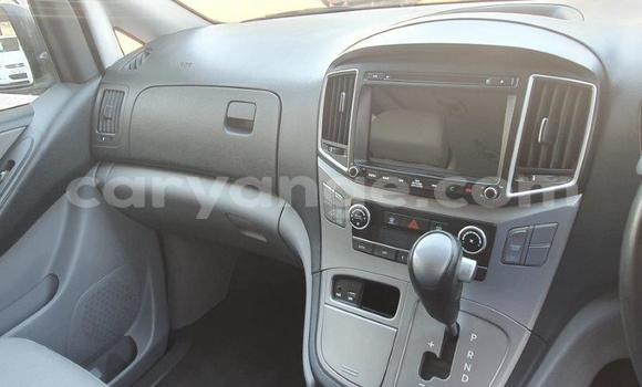 Buy Used Hyundai H1 White Car in Karasburg in Karas Buy Used Hyundai H1 White Car in Karasburg in Karas