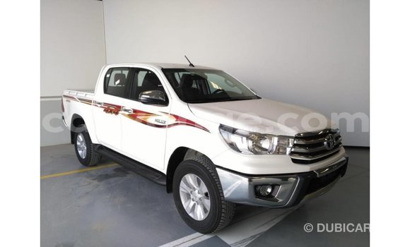 Acheter Import Voiture Toyota Hilux Blanc à Import - Dubai, Namibie Acheter Import Voiture Toyota Hilux Blanc à Import - Dubai, Namibie