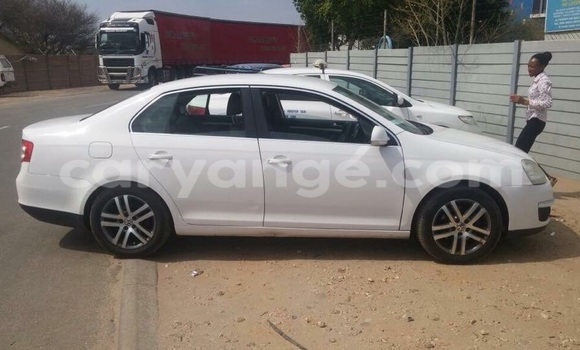 Buy Used Volkswagen Bora White Car in Oshakati in Namibia Buy Used Volkswagen Bora White Car in Oshakati in Namibia