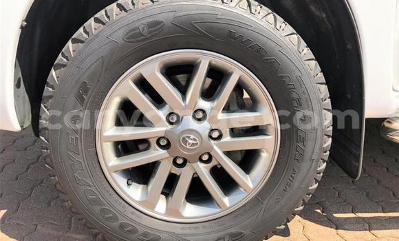 Acheter Occasion Voiture Toyota Fortuner Blanc à Walvis Bay, Namibie Acheter Occasion Voiture Toyota Fortuner Blanc à Walvis Bay, Namibie