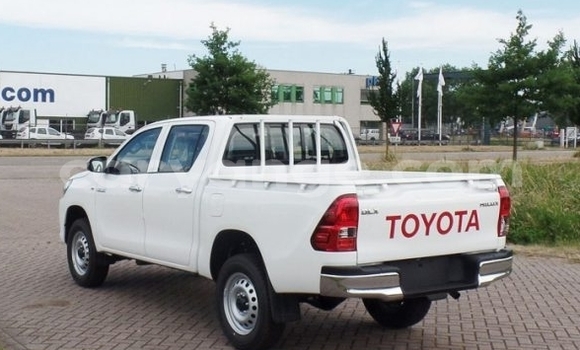 Buy Used Toyota Hilux White Car in Warmbad in Karas Buy Used Toyota Hilux White Car in Warmbad in Karas