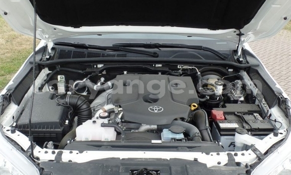 Buy Used Toyota Hilux White Car in Warmbad in Karas Buy Used Toyota Hilux White Car in Warmbad in Karas