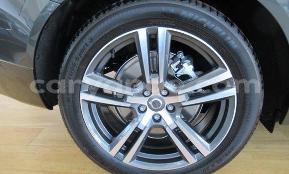 Acheter Occasion Voiture Volvo XC60 Noir à Windhoek, Namibie Acheter Occasion Voiture Volvo XC60 Noir à Windhoek, Namibie