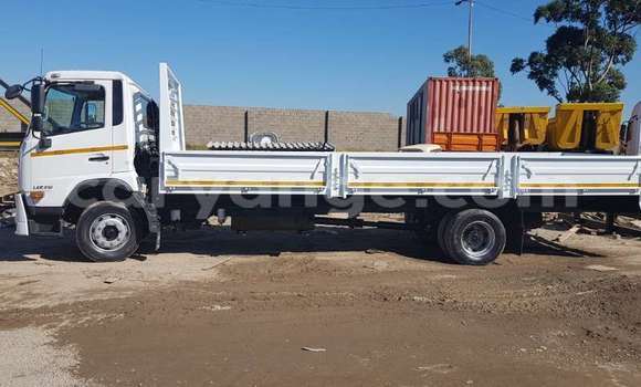 Acheter Occasion Utilitaire Nissan UD Blanc à Karasburg, Karas Acheter Occasion Utilitaire Nissan UD Blanc à Karasburg, Karas