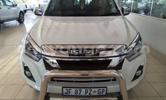 Buy Used Isuzu D–MAX White Car in Karasburg in Karas Buy Used Isuzu D–MAX White Car in Karasburg in Karas