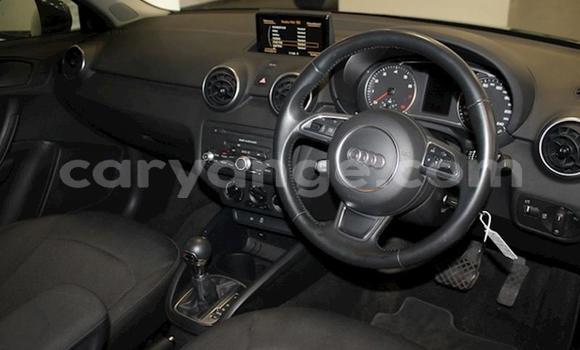 Acheter Occasion Voiture Audi A1 Bleu à Gobabis, Omaheke Acheter Occasion Voiture Audi A1 Bleu à Gobabis, Omaheke