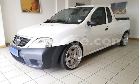 Buy Used Nissan NP 300 White Car in Rundu in Namibia Buy Used Nissan NP 300 White Car in Rundu in Namibia