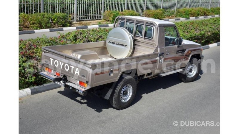Big with watermark toyota land cruiser namibia import dubai 10427