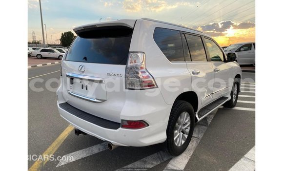 Acheter Import Voiture Lexus GX Blanc à Import - Dubai, Namibie Acheter Import Voiture Lexus GX Blanc à Import - Dubai, Namibie