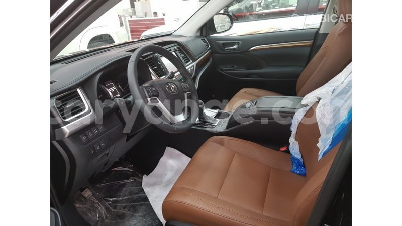 Big with watermark toyota highlander namibia import dubai 10433